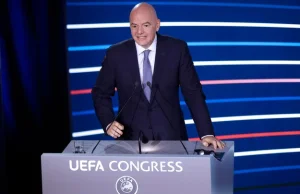 FIFA przeciwna niebieskim kartkom dla piłkarzy