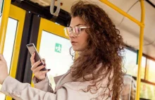 Smartfony zakazane w autobusach? Projekt przepisów już jest