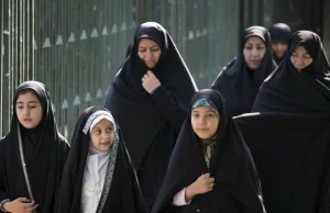 Kobiety w Iranie będą karane za niewłaściwy strój, ponieważ to "grzech"