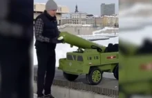 W Rosji sprzedają elektryczne wyrzutnie rakiet Iskander dla dzieci
