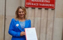 RODZICE I NAUCZYCIELE NIE CHCĄ EDUKACJI ZDROWOTNEJ W SZKOŁACH.