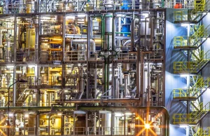 UE chce narzucić na sektor chemiczny nowe regulacje. Czy branża to wytrzyma?