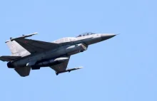 Zakaz lotów F-16 z wyjątkiem działań operacyjnych po czwartkowej tragedii