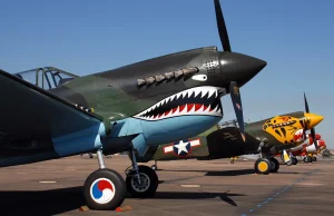 Curtiss P-40 Warhawk - Krótka Historia Myśliwca II Wojny Światowej