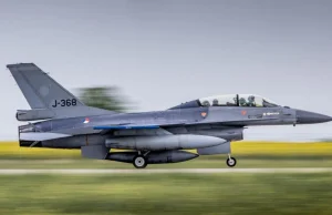 W końcu są na Ukrainie! Zełenski oficjalnie prezentuje F-16