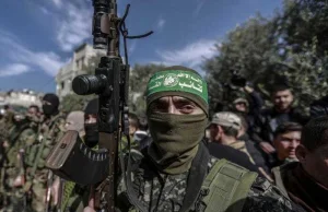 Netanjahu zezwolił na przepływ milionów funduszy do Hamasu.