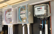 Prąd nie zdrożeje do końca roku. Eksperci nie chcą, by Polacy mieli taniej