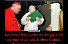 Papież na krzyżu obok Jezusa