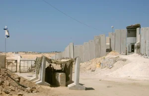 Budują mur na pustyni. Egipt wdrożył radykalne działania