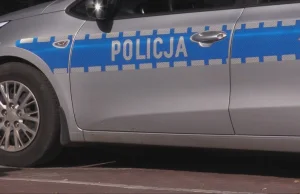 Oleśnica: Policjanci przyjechali do agresywnego 32-latka. Ten... ukradł radiow