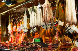 Holandia wypowiada wojnę reklamom mięsa. Kolejne miasto wprowadza zakaz