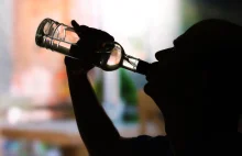 Około 3 tysiące osób pobierało w 2022 roku rentę z racji choroby alkoholowej