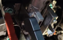 Czy pajac naprawdę wyrwał kierownice z OMODA 5?