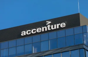 Kolejne zwolnienia w sektorze IT. Accenture zwalnia 19 000 pracowników.