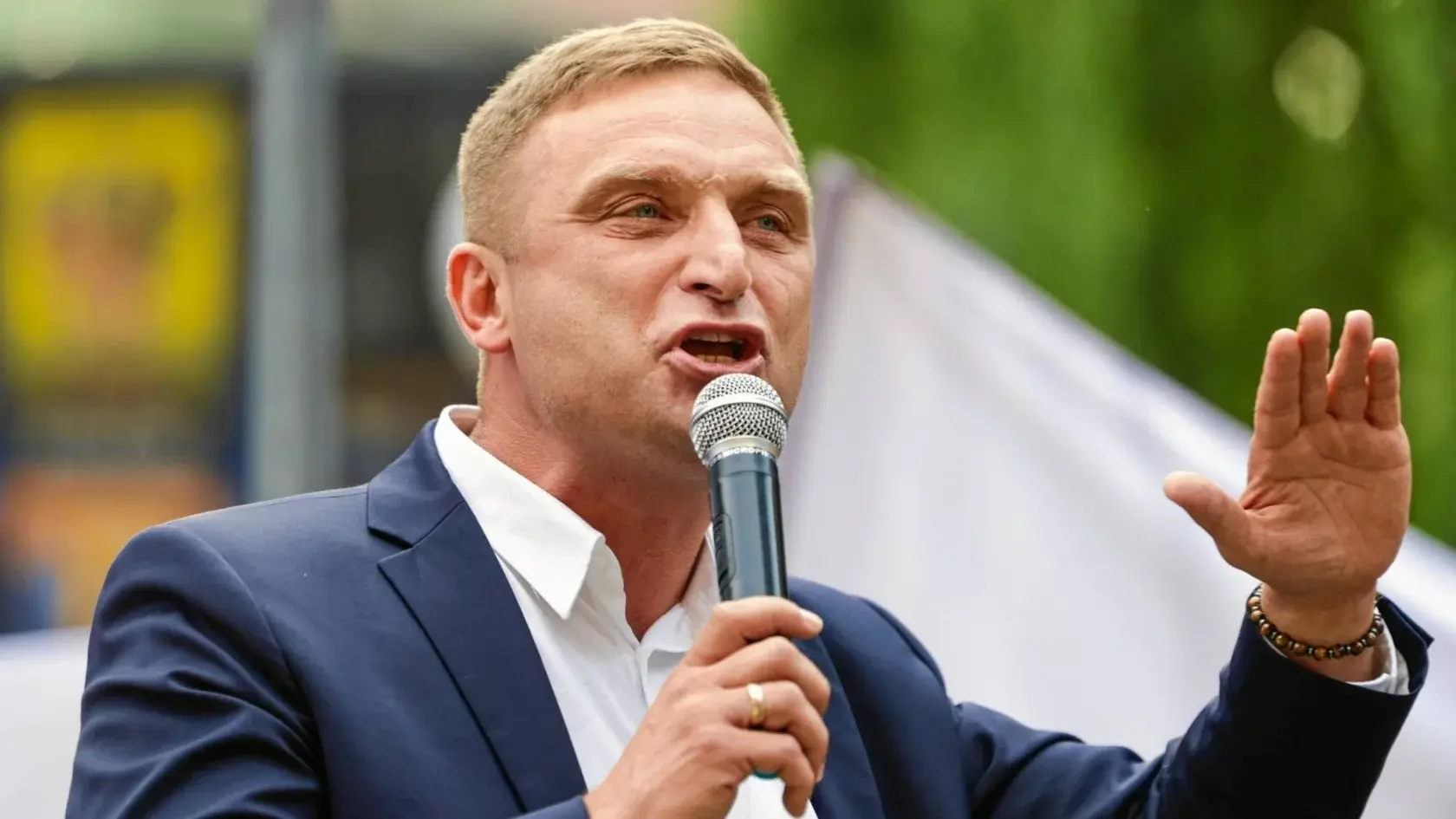 Skandaliczna przemowa Bąkiewicza na marszu PiS. Użył słów mordercy