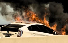 Pożary aut elektrycznych - jak często do nich dochodzi i ile trwa gaszenie