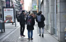 Skrajnie biedni, ale nie łapali się na pomoc państwa. W tym roku może