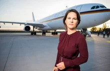 Niemcy. Minister Annalena Baerbock (zieloni) zażądała ekstra lotu.