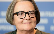 Nowe prawo azylowe. Agnieszka Holland: Staczamy się po równi pochyłej w brunatne