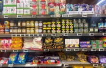 Rząd UK stworzył listę 'zakazanych' produktow. Supermarkety nie będą mogły ich s