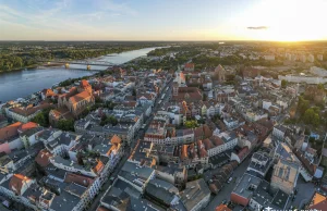 Toruń (kujawsko-pomorskie) - projekt "Miasta stojące murem"