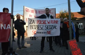 Burmistrz Kaliński nielegalnie rozwiązał demonstrację przeciwko rządom PiS