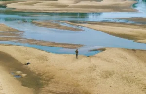 Alarm hydrologiczny. Tak niskiego stanu wody w Wiśle nie było w historii