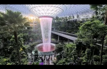 Wodospad na lotnisku w Singapurze.
