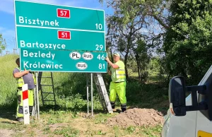 Już nie "Kaliningrad"! Trwa zmiana tablic drogowych na "Królewiec"
