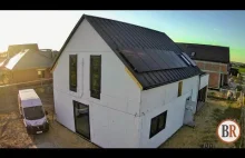 [TIMELAPSE 4K] Budowa domu prefabrykowanego o drewnianej, modułowej konstrukcji
