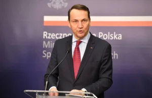 Radosław Sikorski dla telewizji MSNBC: impas w sprawie pakietu dla Ukrainy mocno