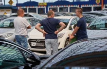 Wstydził się pokazać twarz, ale opisał wszystko. Handlarz powiedział wszystko
