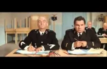 Cruchot i Komendant piszą egzamin