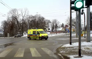 Salon24 broni jeżdżących po chodnikach i nazywa konfiturę Ormowcem.