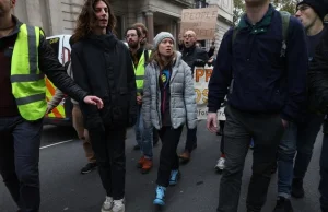 Greta Thunberg zatrzymana przez policję podczas demonstracji w Londynie