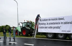 Rolniczy protest przy przejściu granicznym w Medyce
