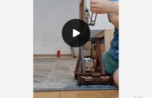 Mój syn gra w grę którą zrobiłem :)