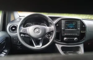 Zdalne płatności w Mercedesie | Moto Pod Prąd