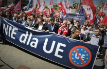 Krzysztof Bosak (Konfederacja) kłamie na temat postulatu wyjścia z UE