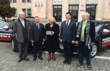 Przypomnienie, jak to koleżanka nowej minister Leszczyny - wygrała samochód