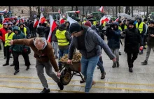 Ogólnopolski Strajk Generalny Rolników Rolnicy obrzucili gnojem centrum Poznania