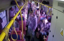 Agresywny pasażer z pociągu Kolei Dolnośląskich zatrzymany