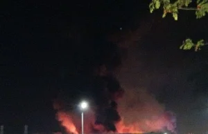 Duży pożar w Dębicy. Płonie hala produkcyjna - RMF 24