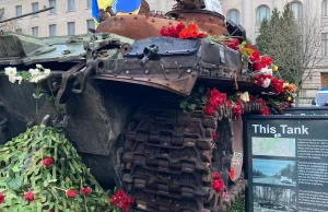 Rosyjski czołg przed ambasadą w Berlinie. Trudno uwierzyć, co zrobili Niemcy