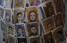 700 portretów białoruskich więźniów politycznych. Ujmująca wystawa w Warszawie