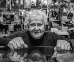 Zmarła najstarsza sprzedawczyni w Krakowie. 93-letnia Janina Bajek prowadziła