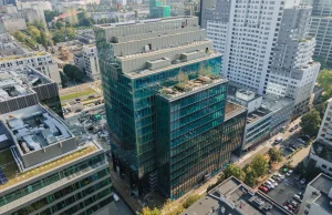 W Warszawie powstaje kompleks biurowy Studio ze 102 i 55-metrowymi budynkami -