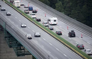 Polak jechał Austrii 112 km/h w strefie do 30. Konfiska auta i prawa jazdy.