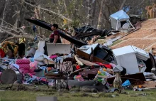 USA. "Potworne zniszczenia" po tornadzie. 26 osób nie żyje