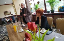 Elżbieta Rafalska odwiedziła Ukraińców w Hotelu Mieszko – Radio Zachód